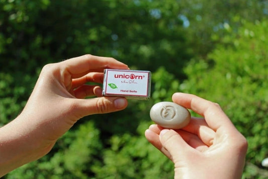 Naturalne mydło do rąk z mikrosrebrem, idealne do skóry suchej, wrażliwej i atopowej, 16 g, Unicorn